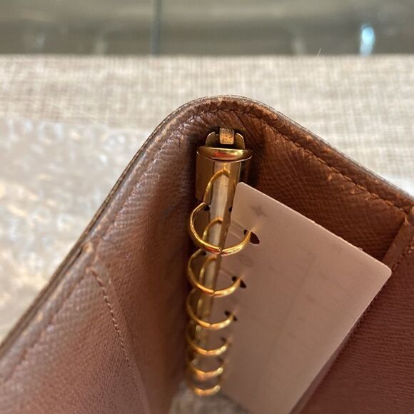 Louis Vuitton Mini Agenda Monogram cover - Picture 8 of 14